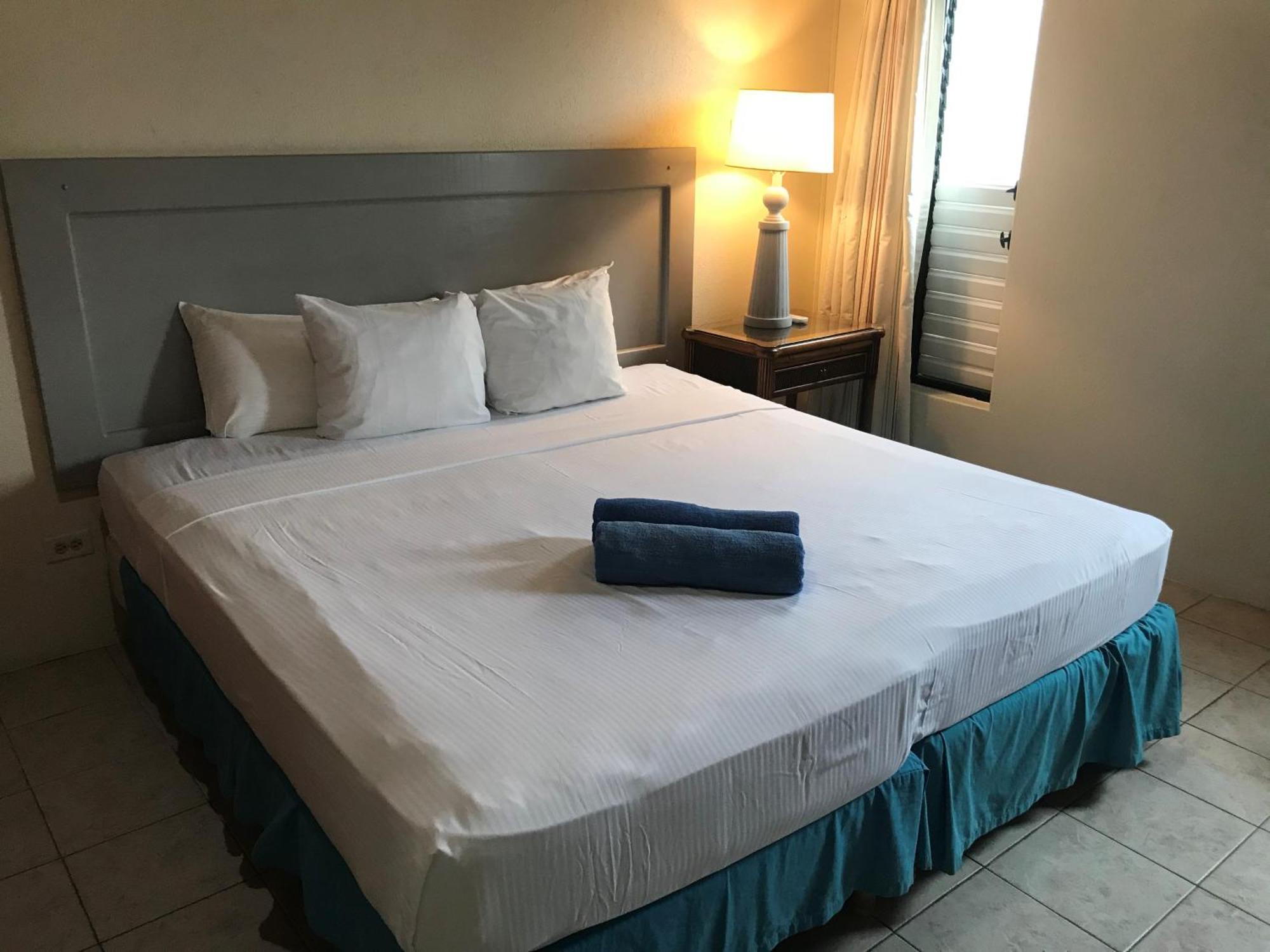 Coconut Court Beach Hotel Κράιστ Τσερτς Δωμάτιο φωτογραφία